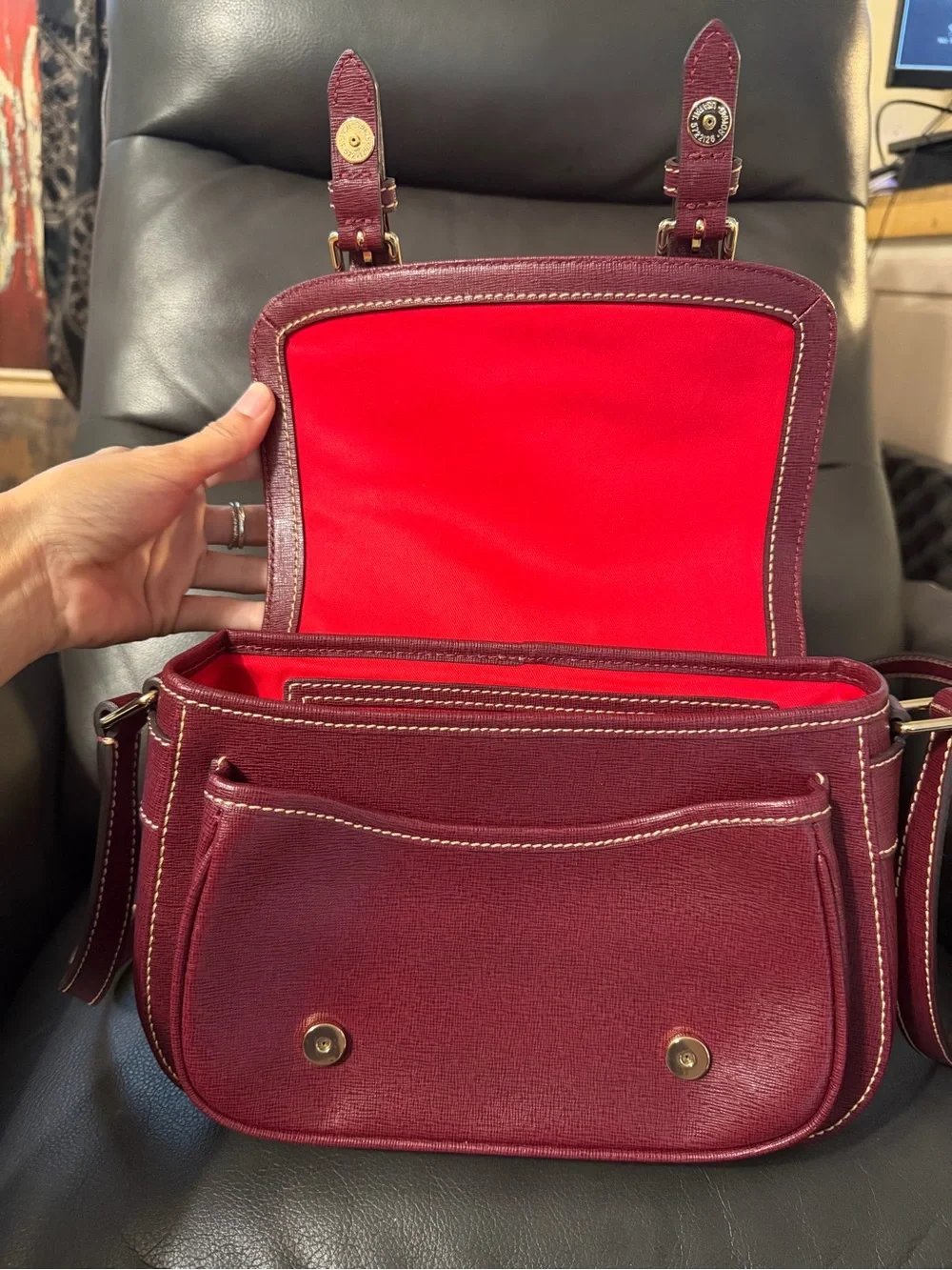 Dooney & Bourke Saffiano Leather Small Messenger Crossbody Bag BRAND NEW! - Picture 5 of 9